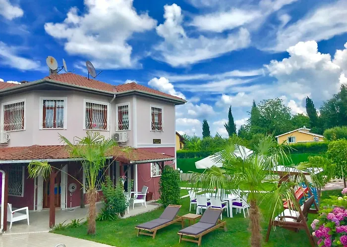 Villa Bade Sicak Havuzlu
