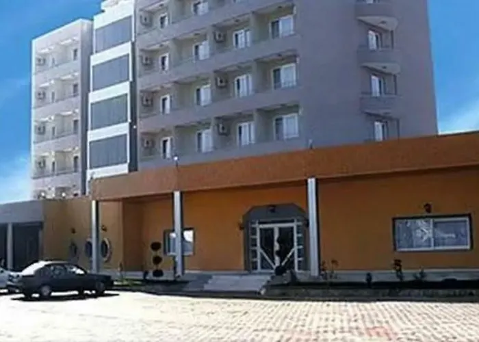 Metropolis Hotel