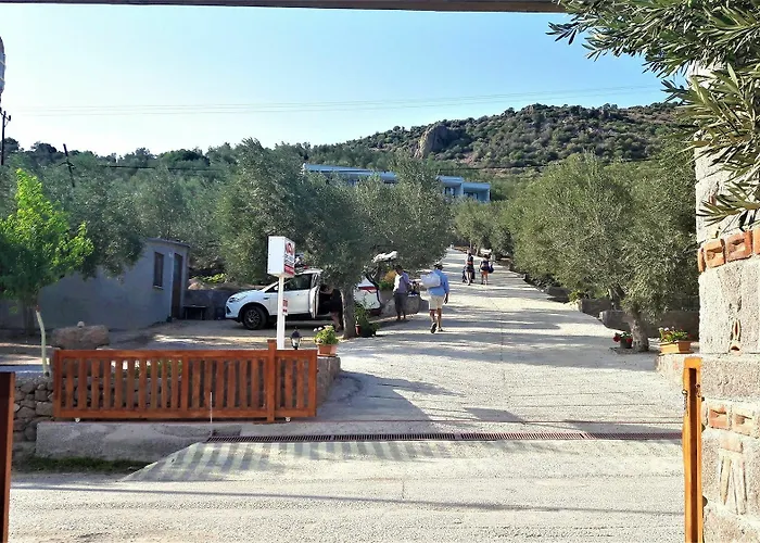 Nazan Motel & Restaurant & Beach
