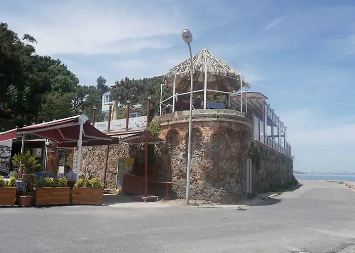 Pyrgos Hotel