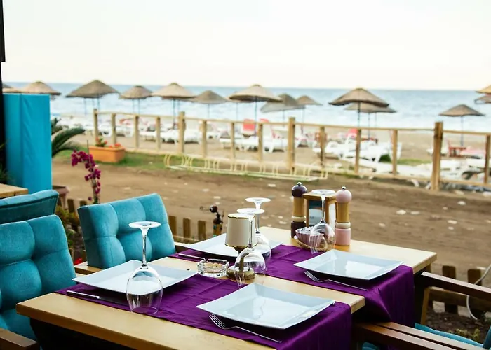 Kara Kedi Beach Bungalow