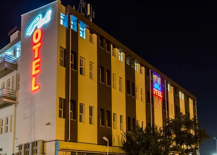 Pak Otel